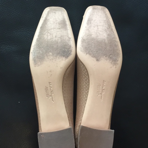 Ferragamo shoes - Picture 6 of 8